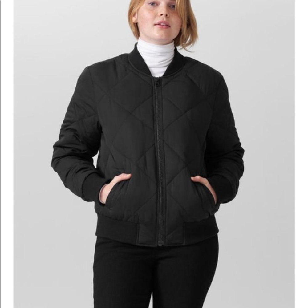 UNIVERSAL STANDARD Sophia black quilted medium weight bomber jacket